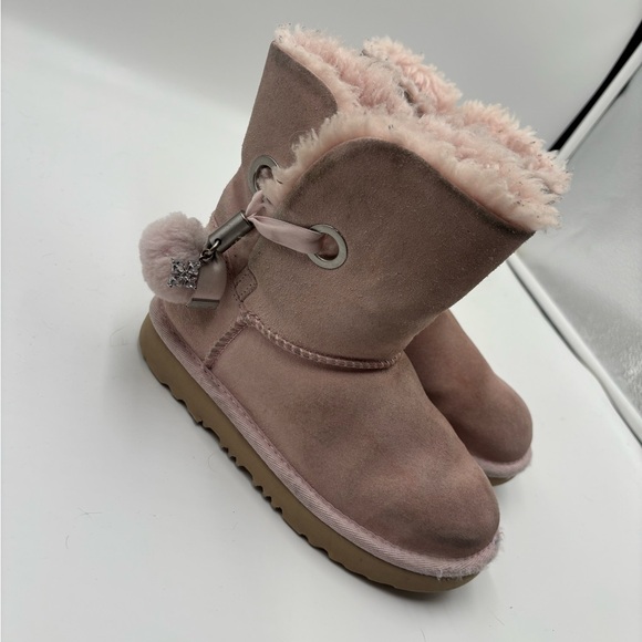 UGG Blush Pink Kids Boots with Fleece Lining - Picture 2 of 9